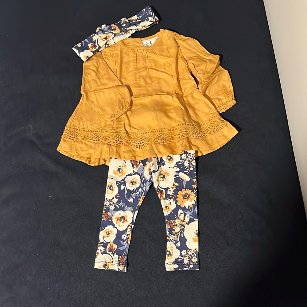 Girls outfit set